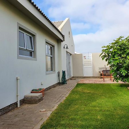 Acacia Four Seven Self-Catering Apartment Swakopmund Exterior foto