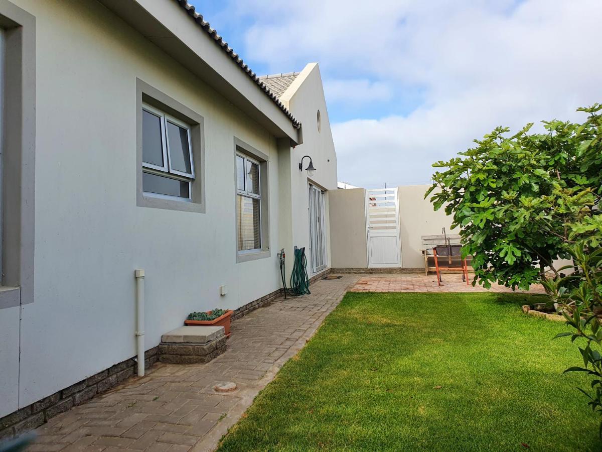 Acacia Four Seven Self-Catering Apartment Swakopmund Exterior foto