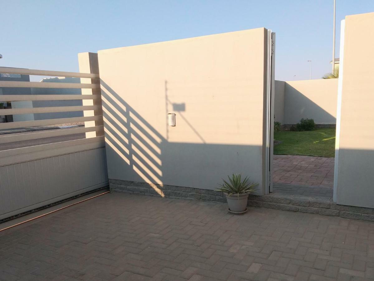 Acacia Four Seven Self-Catering Apartment Swakopmund Exterior foto