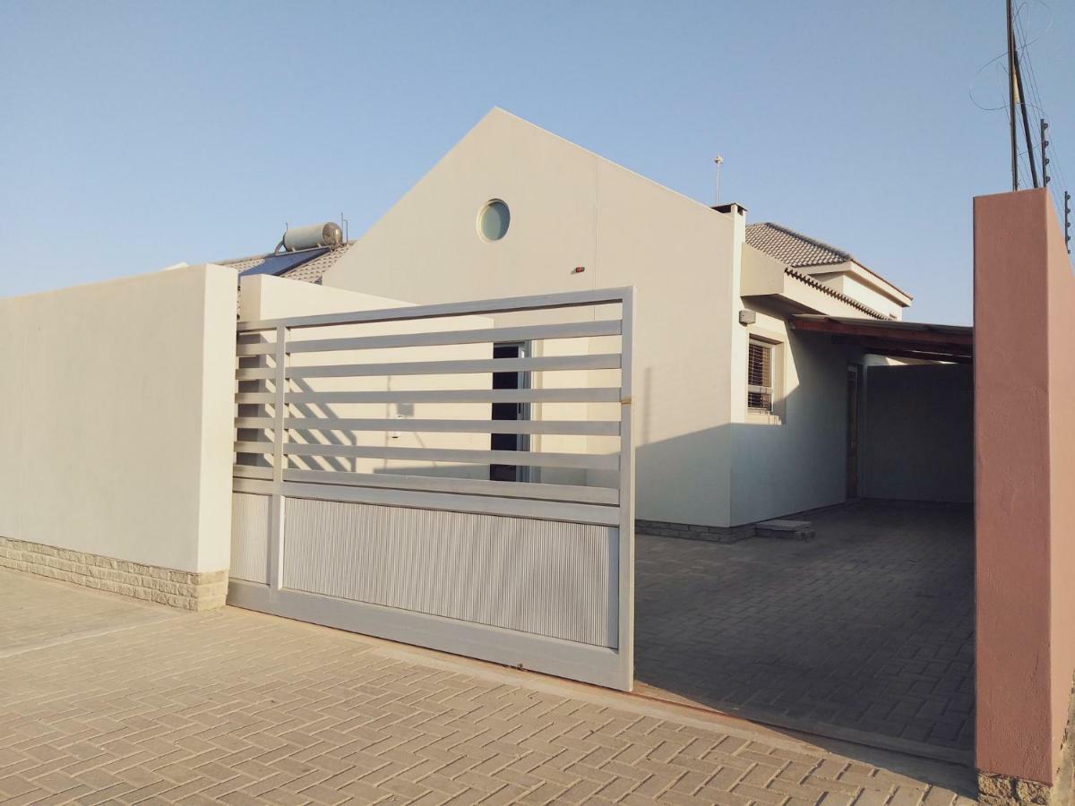 Acacia Four Seven Self-Catering Apartment Swakopmund Exterior foto