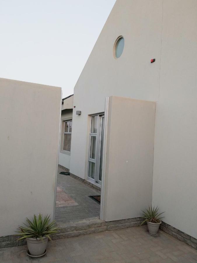 Acacia Four Seven Self-Catering Apartment Swakopmund Exterior foto